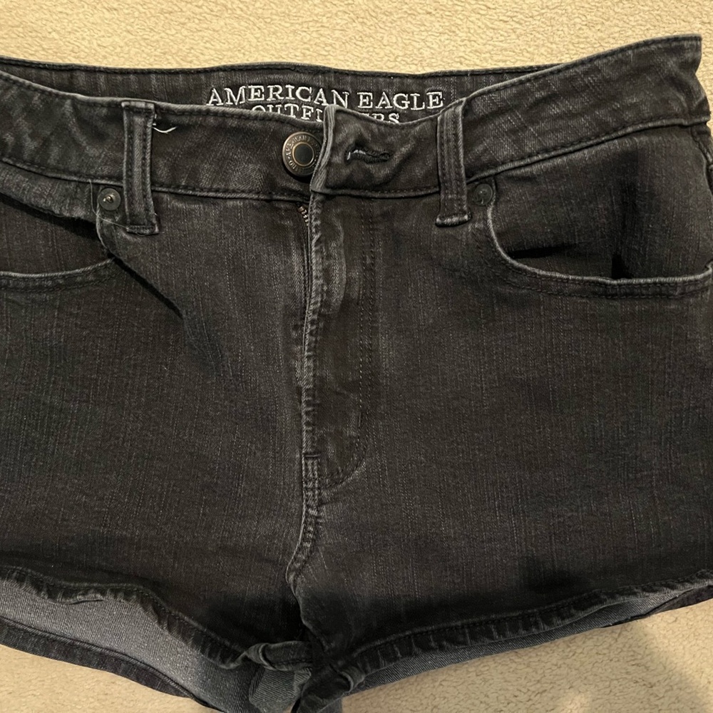 American eagle black shorts